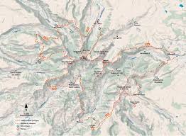 Ses premiers contrats professionnels, c'est la compagnie du théâtre astral et lucette grimaud qui lui donne en 1993. Topo Gr 400 Le Tour Des Monts Du Cantal