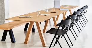 Basically, a modern trestle table is a plank of wood set on two trestles. Trestle Viccarbe