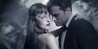 Très sensuel cinquante nuances de grey et les deux tomes suivants, cinquante. La Version Non Censuree De 50 Shades En Dvd Et Blu Ray Cosmopolitan Fr