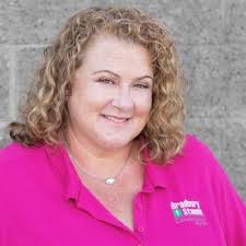 Melissa Eavenson's Instagram, Twitter & Facebook