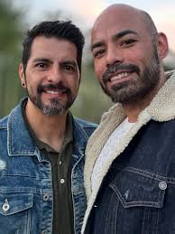 Chris Anaya (@crox9) • Instagram photos and videos