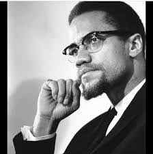 Mario Whitaker's Instagram, Twitter & Facebook