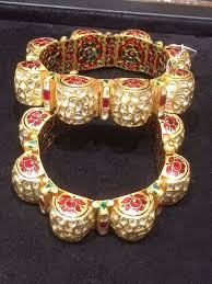 Ek Rajputi Kangan Me Utni Hi Taakat Hoti H Jitni Ki Ek Rajputi Talwar Me Rajputi Kangan Rajputi Jewellery Jaipur Jewelry Bangles Jewelry Designs