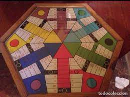 Se juega con un dado y 4 fichas para cada uno de los jugadores (de dos a cuatro, aunque también hay tableros para 6 u 8 jugadores). Parchis Antiguo 1960 Comprar Juegos De Mesa Antiguos En Todocoleccion 58401545