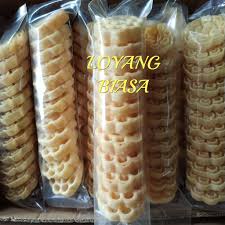 Asalnya nak buat biskut snow almond, tetiba rasa nak makan kuih bunga ros pulak eh. Readystock Kuih Loyang Biasa Pedas Shopee Malaysia