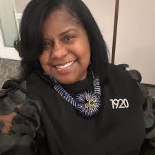 Congratulations to our sister, Rhonda Ward, for receiving the Mayor James  P. & Marilyn Carey Community Service Award! Well deserved! 💗💚