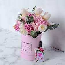 This video is of poor quality, it was the first tutorial we ever made. Boxed Flower Arrangements Flower Care Tips Gift Flowers Hong Kong
