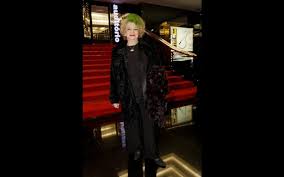 Intimamente ligada ao sporting, clube que apoiava incodicionalmente, até pelas roupas que vestia e pelo cabelo com madeixas sempre verdes. Wfdtejnbfmkxem