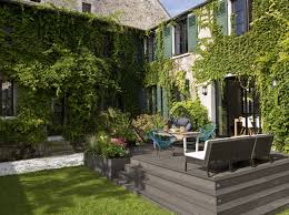 Design Et Vieilles Pierres A Marly Le Roi Elle Decoration Jardin Maison Decoration Jardin Design Les Plus Beaux Jardins