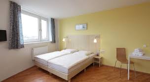 Hamburg hauptbahnhof (usually abbreviated to hamburg hbf), is hamburg's main station, opened in 1906 to replace several smaller termini. A O Hotel Hamburg Am Hauptbahnhof Bermark Incoming Gruppenreisen Group Travel Deutschland Osterreich Schweiz