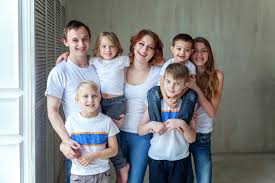 Familie (dutch for family) is a flemish television soap opera set in mechelen. Familienbund Der Diozese Wurzburg Familien