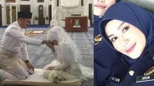 Niena baharun dedah kisah cinta sila layari www.astroawani.com untuk berita selanjutnya visit www.astroawani.com. Tahniah Pelakon Sayangku Kapten Mukhriz Niena Baharun Sah Menjadi Isteri Aliff Firdaus Berita Steady