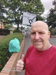 Cigarette butt picking for 2 hours. Light rain starts, causing me to  abandon & flee (as I wasn't wearing a coat)