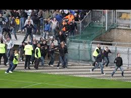 Including games in the beker, champions league, europa league, euro 2020. 11 12 Roda Jc Kerkrade Fc Brugge East Side Invaded The Pitch To Attack Local Fans Youtube