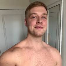 Chelsea Bechtold's Instagram, Twitter & Facebook