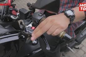 Dah rindu rasanya nak jadi hebat seperti dulu. Baru Beli Motor Matic Bekas Begini Cara Benar Mengerem Di Turunan Gridoto Com