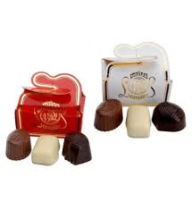 Boite A Papillons Leonidas Avec Chocolats Bouquet De Chocolats Cadeau Chocolat Anniversaire De Mariage