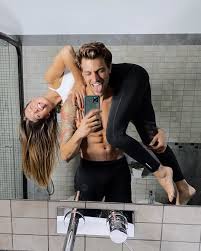 Andrea zelletta si gioca la possibilità di diventare il prima finalista uomo della quinta edizione del grande fratello vip. Andrea Zelletta Chi E Biografia Foto E Profilo Instagram