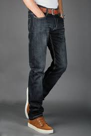 Nasib baik, ada beberapa cara untuk memperbesar kain. Potongan Seluar Jeans Yang Sesuai Untuk Lelaki Pakai Maskulin