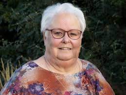 Carla Staples's Instagram, Twitter & Facebook