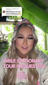 Lacey Weaver's Instagram, Twitter & Facebook