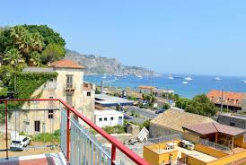 Annunci da privato a privato e di agenzie immobiliari. A Casa Di Mamma Vasto Appartamento Taormina Mare Appartamenti In Affitto A Taormina Sicilia Italia