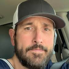 How meany people want Yellowstone to continue❤