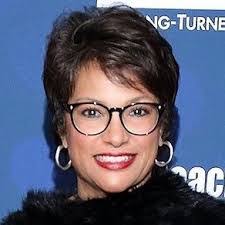 Laura Siemers's Instagram, Twitter & Facebook