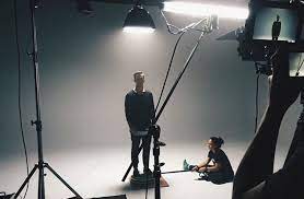 Pin By Gsamsonadze On Lighting Setups Cinematic Lighting Lighting Setups Cinematography Lighting