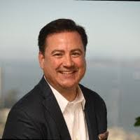 Stephen Bernhard's Instagram, Twitter & Facebook