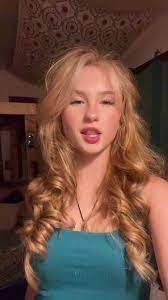 Lili Morrison's Instagram, Twitter & Facebook