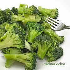 Antes de compartir la cocina con los niños, verificar si no hay objetos o muebles que puedan representar un riesgo para los pequeños. Brocoli Siempre Verde Y Brillante Divina Cocina