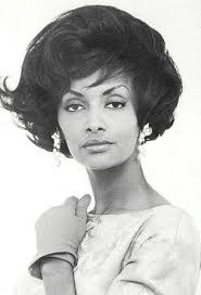 1950 S Vintage Black And White Woman Portrait 1950 S First Black Model Helen Williams Black Model From The 1950s And Also The Hair Style Was Common Vintage Black Glamour Black Is Beautiful Black Beauties