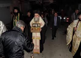 ~ ὅταν λειτουργοῦσε γινόταν ἄλλος ἄνθρωπος. Agios Gewrgios Karslidhs Bhma Or8odo3ias