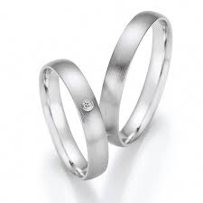640,00 € 640,00 € kostenlose lieferung. Trauringe Aus Weissgold Mit Mattem Finish Beliebt Bei Brautpaaren