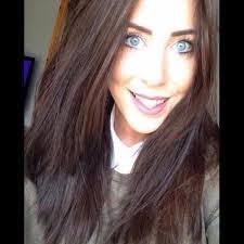 Amy Mach's Instagram, Twitter & Facebook