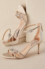 1,316 likes · 2 talking about this. Calzature Da Sposa 2021 Trends E Novita La Fata Madrina Alessandra Cristiani Scarpe Da Matrimonio Scarpe Da Sposa Scarpe