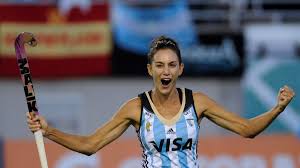 She is the only player in history to receive the fih player of the year award award seven times, and she is considered the best female hockey player of all time. Contratar Luciana Aymar 011 4740 4843 O Al 011 2055 4218 Onnix Entertainment Group Onnix Entretenimientos Contrataciones De Artistas
