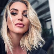 Rachel Kucera's Instagram, Twitter & Facebook