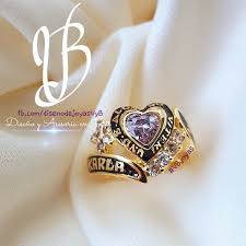 Class Ring Gold 18k Handmade By Vbjoyas Anillos De Graduacion Anillos De Grado Anillos De Compromiso De Ensueno