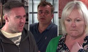Coronation Street murder as resident fights to keep dark secret hidden?
