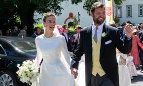 Maybe you would like to learn more about one of these? Corinna Zu Sayn Wittgenstein Hola Com