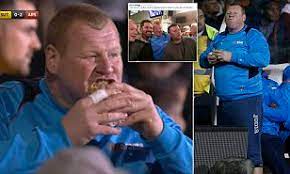 Former sutton goalkeeper wayne shaw has been fined £375 and suspended for two months by the football association it was alleged the former sutton united goalkeeper intentionally influenced a football betting market during. Sutton Reserve Goalkeeper Wayne Shaw Eats A Pie Daily Mail Online