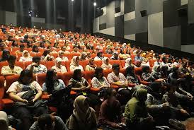 Sedangkan biaya kuliah kedokteran di pts tetap menerapkan sistem yang sudah ada seperti adanya pemungutan biaya sks, biaya penyelenggaraan pendidikan, biaya spp (sumbangan pengembangan. Menristekdikti Dukung Penuh Sistem Kuliah Di Fk Uph Republika Online