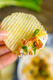 This Loaded Potato Chip Dip Is The Perfect Party Dip Prep This Appetizer Recipe In Under 10 Minutes Loaded With Dip For Potato Chips Recipes Baked Potato Dip