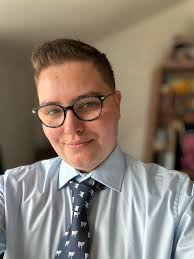 Hey everyone, I've been lurking in the background. But want to formally  introduce myself. I'm Roman, 24 from Cambridge UK, and I'm autistic too.  I've been out since February 2023, I'm still