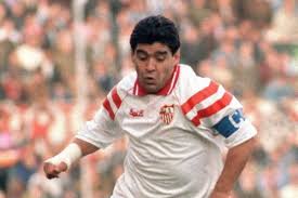 Diego maradona was an argentine professional footballer who represented the argentina national football team as a striker from 1977 to 1994. Fur Duell Mit Real Madrid Acht Kilo In Einer Woche Diego Maradona Speckte Extrem Ab
