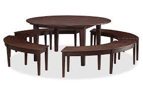 Curved bench for dining table.need to figure out how to make this, in different colors obvioulsy. Curved Bench For Round Dining Table