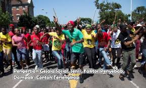 Pada dasarnya social symptom terjadi pada semua bidang kehidupan masyarakat. Pengertian Gejala Sosial Jenis Faktor Penyebab Dampak Contoh