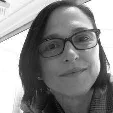 Andrea Lemos's Instagram, Twitter & Facebook